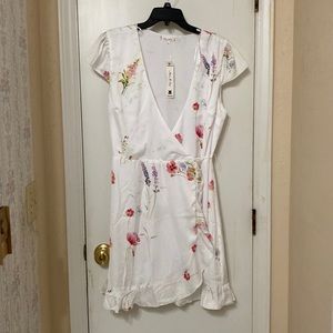 Willow & Clay Marin Floral Wrap Dress Large NWT